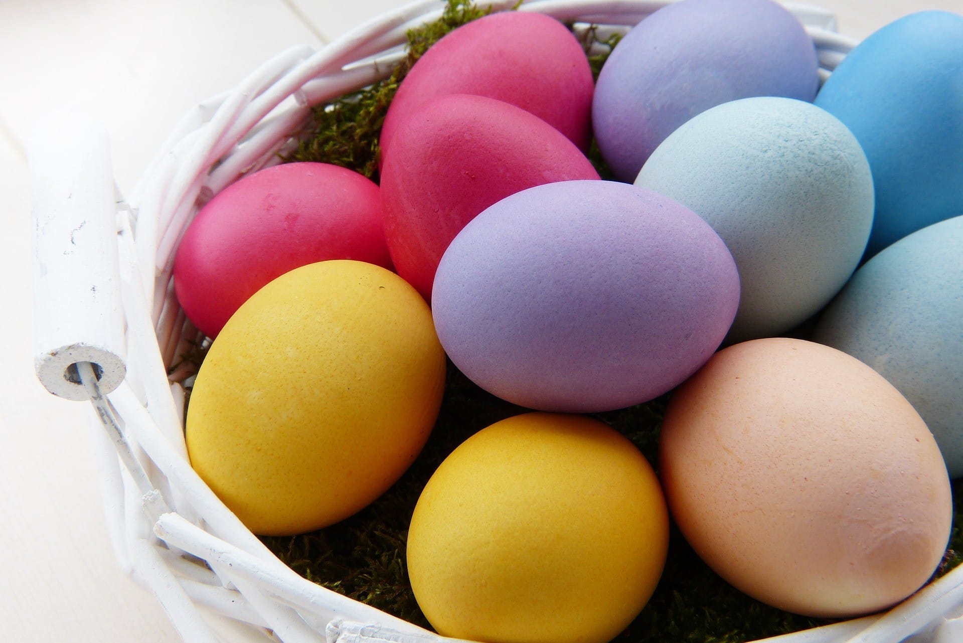 Idées de teinture et de création pour les œufs de Pâques